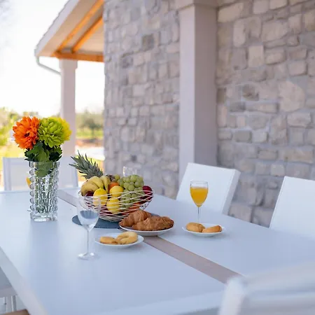 In Puljane With Wifi