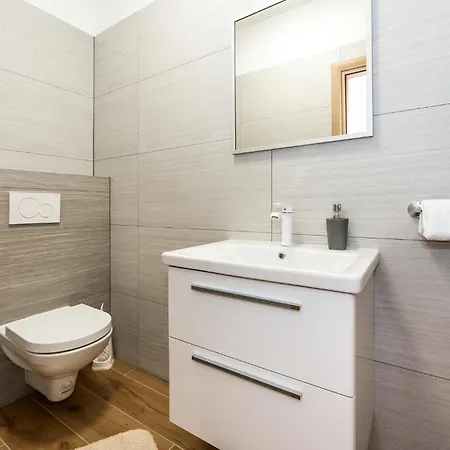 In Puljane With Wifi Ferienhaus Smoljanovci