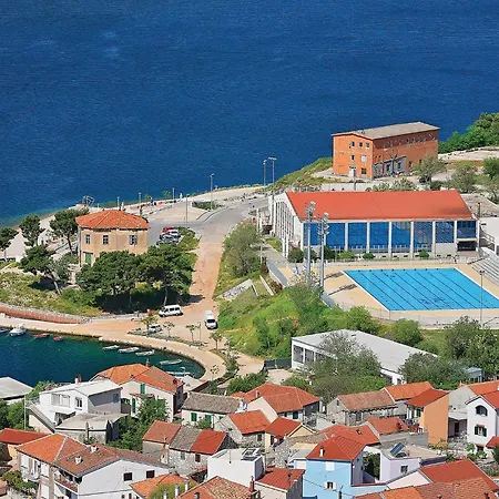 Holiday home Beautiful In Puljane *